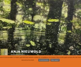 Beeldend Kunstenaar Anja Nieuwold