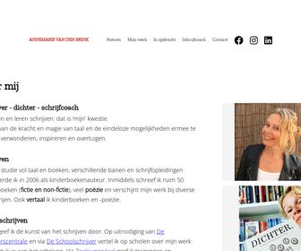 Annemarie van den Brink, Tekst en Communicatie