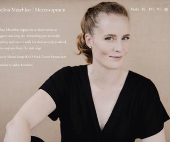 Melina Meschkat mezzo-soprano